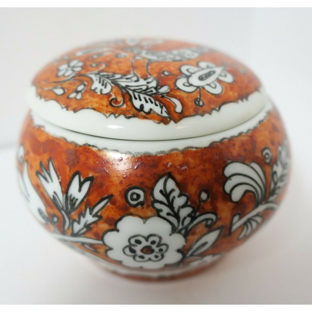 Antique Dresden Crown Hand Painted Magyar Tompa Signed Porcelain Trinket Box